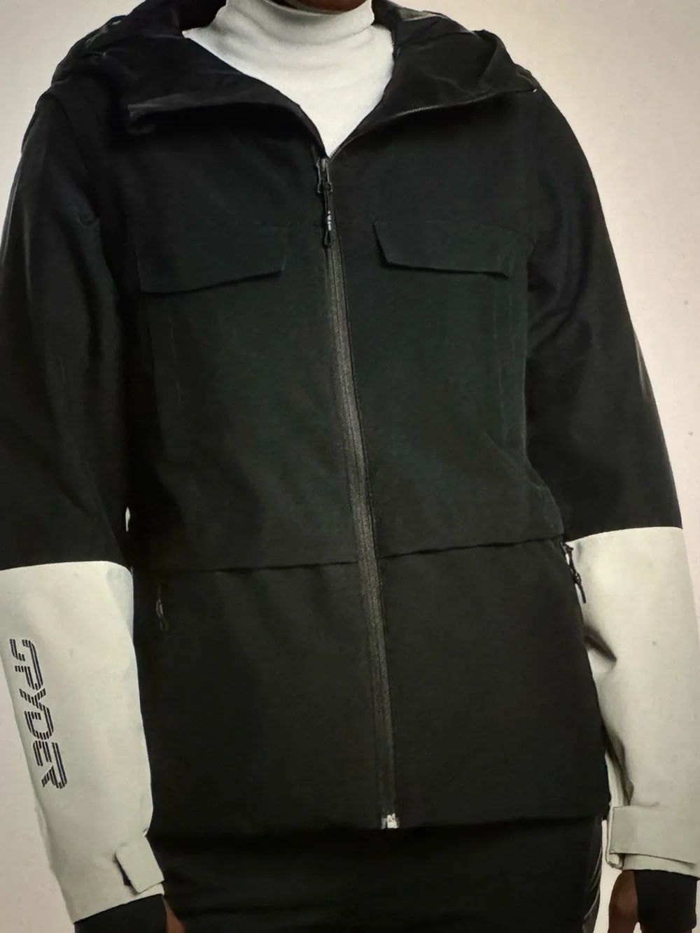 Spyder Snow Black and White Hooded Jacket, Size Medium with Contrast Sleeves